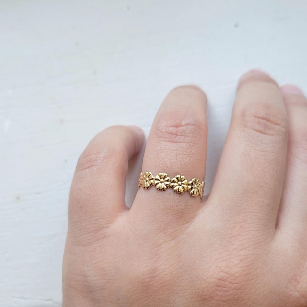 Classic Dainty Gold Flower Ring & Toe Ring - Picture 3 of 8